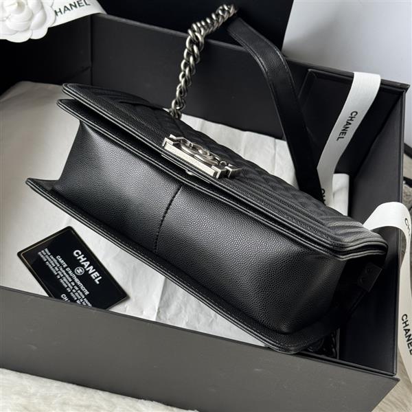 2026127214239937 700